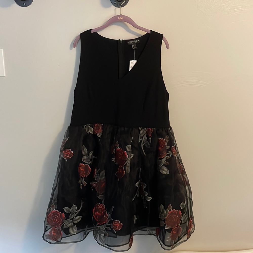 NWT Plus size Forever 21 dress with flowers